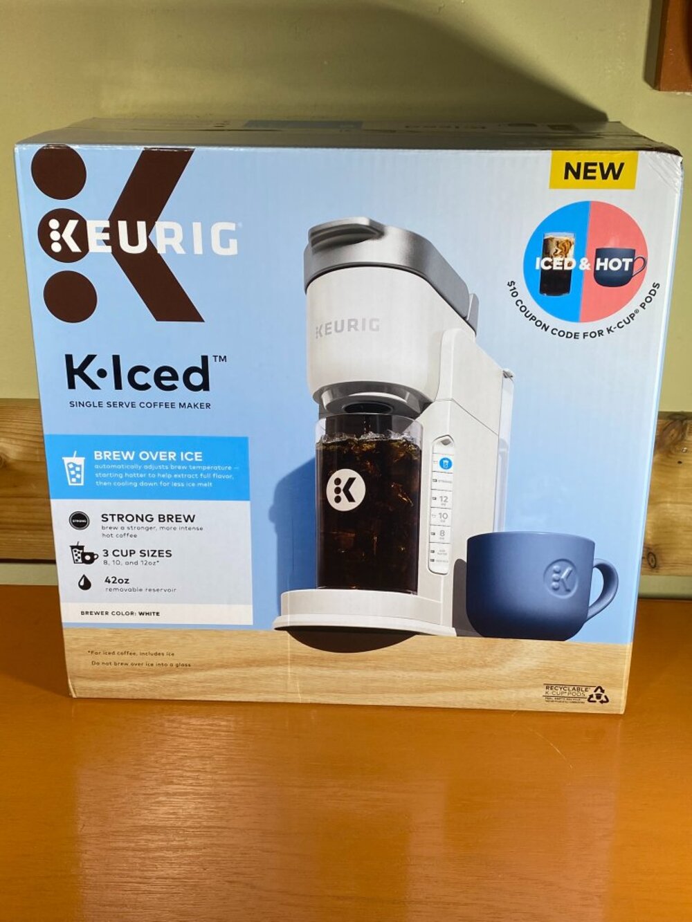 Keurig Hot/ Cold Coffee Maker K-Iced White 3 Sizes Plus Iced and Strong Brew NEW